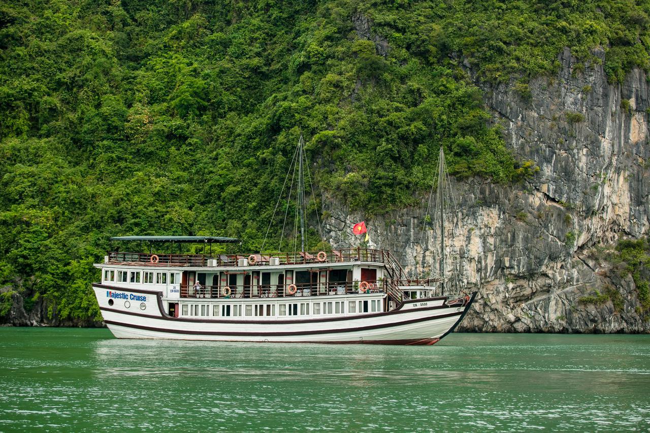 Halong Majestic Legend Cruise Hotel Ха Лонг Екстериор снимка
