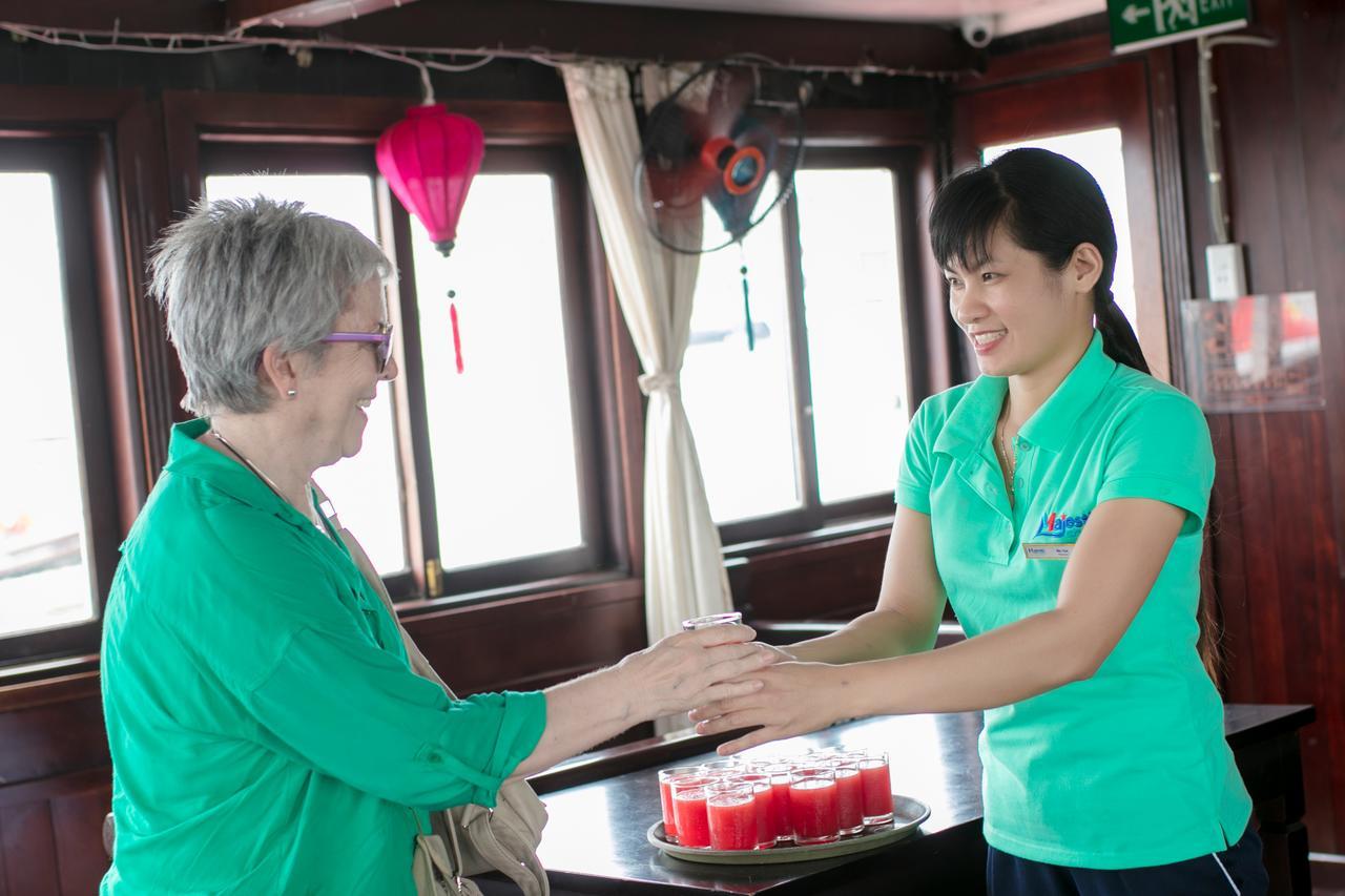 Halong Majestic Legend Cruise Hotel Ха Лонг Екстериор снимка